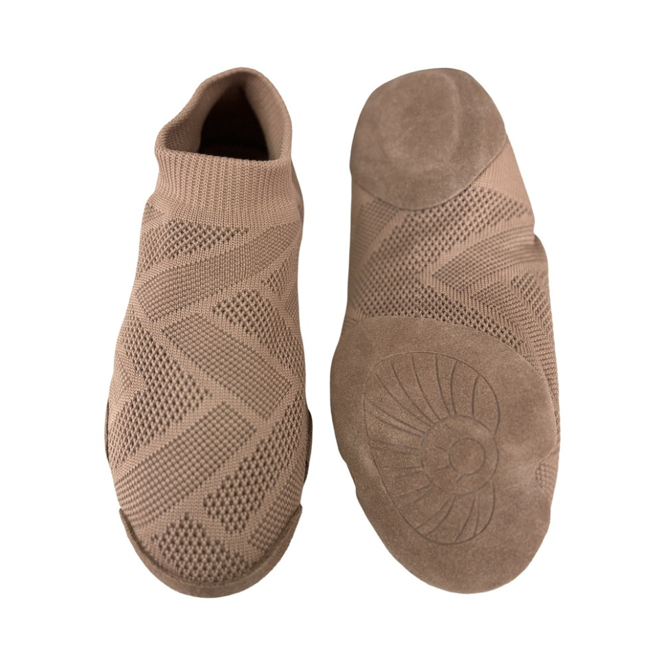 Чешки бежевые